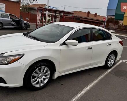 Белый Ниссан Альтима, объемом двигателя 2.5 л и пробегом 75 тыс. км за 11999 $, фото 7 на Automoto.ua