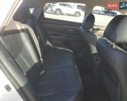 Белый Ниссан Альтима, объемом двигателя 2.49 л и пробегом 153 тыс. км за 1800 $, фото 9 на Automoto.ua