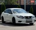 Белый Ниссан Альтима, объемом двигателя 2.49 л и пробегом 186 тыс. км за 11000 $, фото 3 на Automoto.ua
