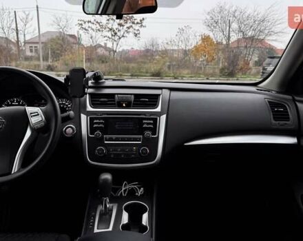 Белый Ниссан Альтима, объемом двигателя 2.5 л и пробегом 75 тыс. км за 11999 $, фото 18 на Automoto.ua