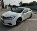 Белый Ниссан Альтима, объемом двигателя 2.5 л и пробегом 133 тыс. км за 11000 $, фото 1 на Automoto.ua