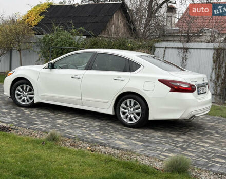 Білий Ніссан Альтіма, об'ємом двигуна 2.49 л та пробігом 87 тис. км за 10300 $, фото 24 на Automoto.ua