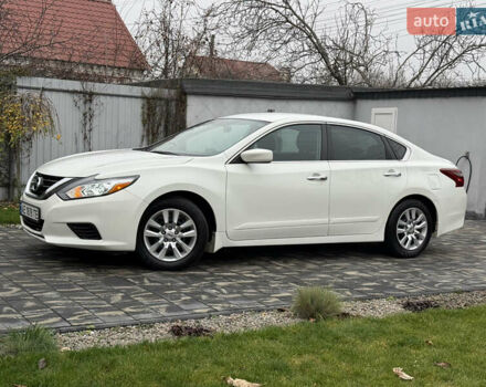 Білий Ніссан Альтіма, об'ємом двигуна 2.49 л та пробігом 87 тис. км за 10300 $, фото 20 на Automoto.ua