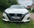 Белый Ниссан Альтима, объемом двигателя 2.49 л и пробегом 70 тыс. км за 17900 $, фото 1 на Automoto.ua
