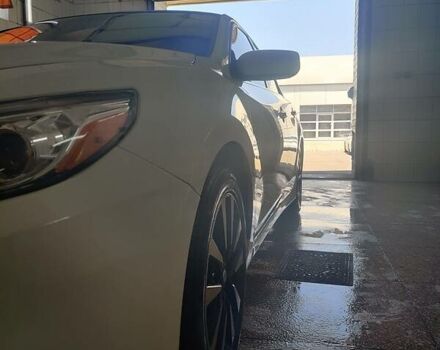 Белый Ниссан Альтима, объемом двигателя 2.5 л и пробегом 170 тыс. км за 13600 $, фото 7 на Automoto.ua