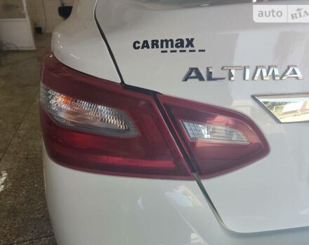 Белый Ниссан Альтима, объемом двигателя 2.5 л и пробегом 170 тыс. км за 13600 $, фото 6 на Automoto.ua