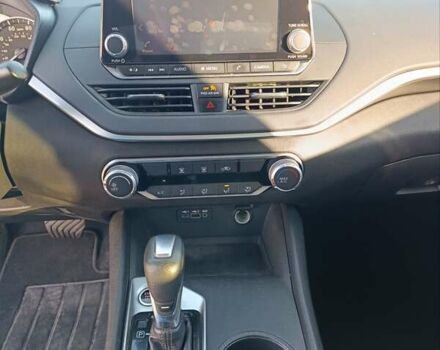 Білий Ніссан Альтіма, об'ємом двигуна 2.5 л та пробігом 174 тис. км за 12900 $, фото 10 на Automoto.ua