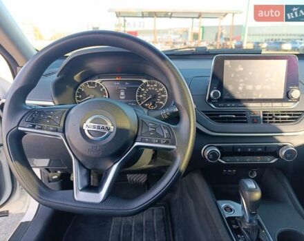 Білий Ніссан Альтіма, об'ємом двигуна 2.5 л та пробігом 174 тис. км за 12900 $, фото 7 на Automoto.ua