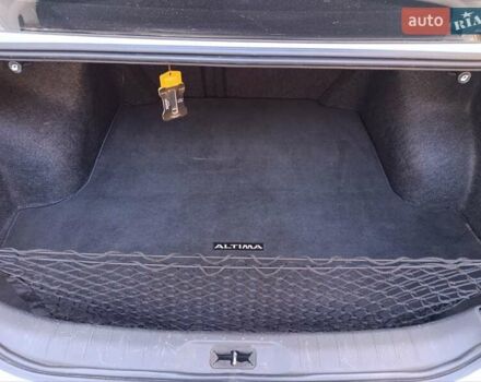 Білий Ніссан Альтіма, об'ємом двигуна 2.5 л та пробігом 174 тис. км за 12900 $, фото 15 на Automoto.ua