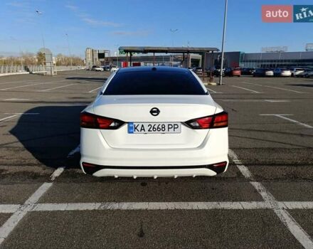 Білий Ніссан Альтіма, об'ємом двигуна 2.5 л та пробігом 174 тис. км за 12900 $, фото 1 на Automoto.ua