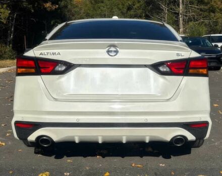 Белый Ниссан Альтима, объемом двигателя 2.5 л и пробегом 36 тыс. км за 6400 $, фото 4 на Automoto.ua