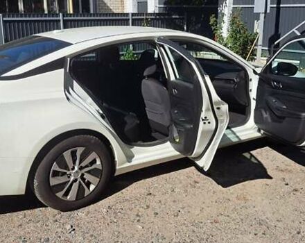 Белый Ниссан Альтима, объемом двигателя 2.49 л и пробегом 67 тыс. км за 15600 $, фото 1 на Automoto.ua