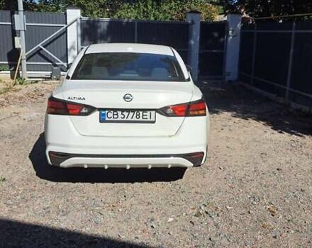 Белый Ниссан Альтима, объемом двигателя 2.49 л и пробегом 67 тыс. км за 15600 $, фото 7 на Automoto.ua