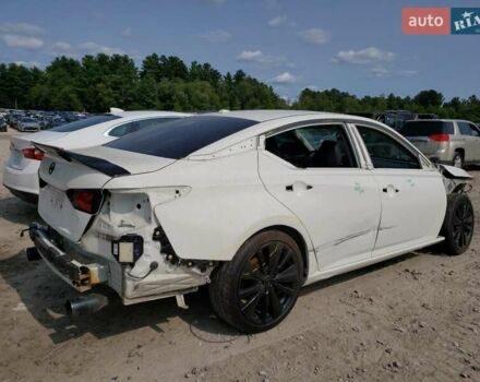 Білий Ніссан Альтіма, об'ємом двигуна 2.49 л та пробігом 85 тис. км за 2600 $, фото 2 на Automoto.ua