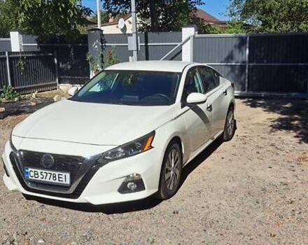 Белый Ниссан Альтима, объемом двигателя 2.49 л и пробегом 67 тыс. км за 15600 $, фото 10 на Automoto.ua