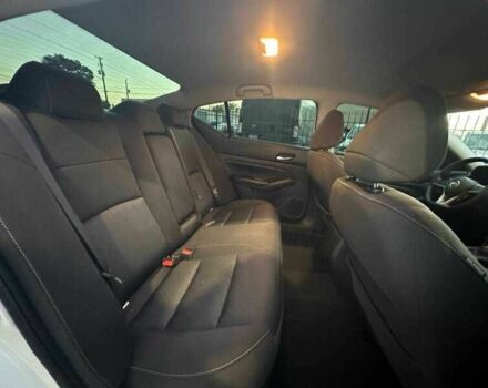 Белый Ниссан Альтима, объемом двигателя 2.5 л и пробегом 43 тыс. км за 3800 $, фото 8 на Automoto.ua