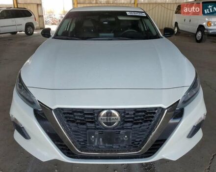 Белый Ниссан Альтима, объемом двигателя 2.49 л и пробегом 43 тыс. км за 5500 $, фото 5 на Automoto.ua