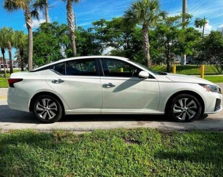 Белый Ниссан Альтима, объемом двигателя 2.5 л и пробегом 3 тыс. км за 9200 $, фото 5 на Automoto.ua