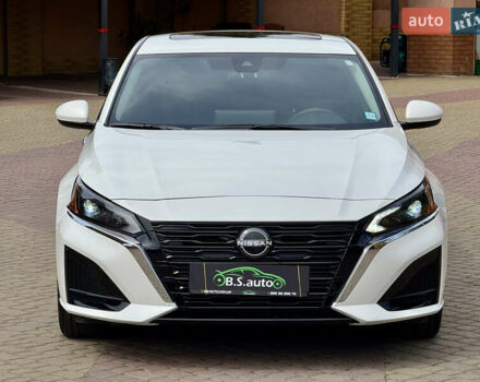 Белый Ниссан Альтима, объемом двигателя 2.5 л и пробегом 4 тыс. км за 24900 $, фото 7 на Automoto.ua