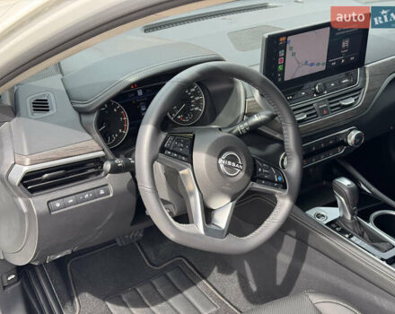 Белый Ниссан Альтима, объемом двигателя 2.5 л и пробегом 4 тыс. км за 24900 $, фото 41 на Automoto.ua