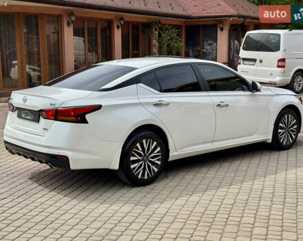 Белый Ниссан Альтима, объемом двигателя 2.5 л и пробегом 4 тыс. км за 24900 $, фото 22 на Automoto.ua