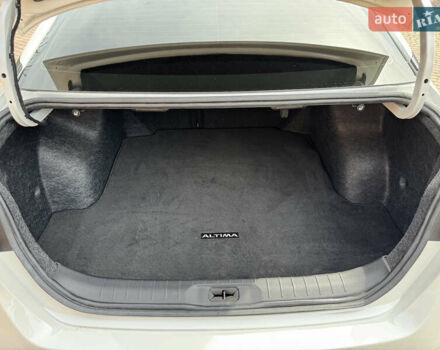 Белый Ниссан Альтима, объемом двигателя 2.5 л и пробегом 4 тыс. км за 24900 $, фото 75 на Automoto.ua
