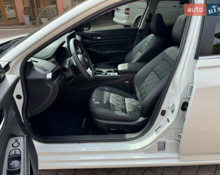 Белый Ниссан Альтима, объемом двигателя 2.5 л и пробегом 4 тыс. км за 24900 $, фото 34 на Automoto.ua