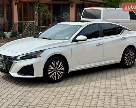 Белый Ниссан Альтима, объемом двигателя 2.5 л и пробегом 4 тыс. км за 24900 $, фото 12 на Automoto.ua