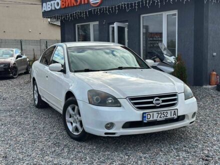 Ніссан Альтіма 2005 у Харкові на Automoto.ua Білий Ніссан Альтіма, об'ємом двигуна 2.5 л та пробігом 200 тис. км за 3399 $, фото 1 на Automoto.ua