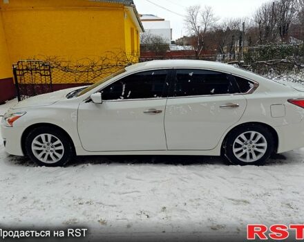 Белый Ниссан Альтима, объемом двигателя 2.5 л и пробегом 193 тыс. км за 8200 $, фото 1 на Automoto.ua