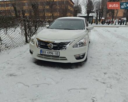 Белый Ниссан Альтима, объемом двигателя 2.5 л и пробегом 190 тыс. км за 8300 $, фото 1 на Automoto.ua