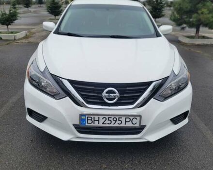 Белый Ниссан Альтима, объемом двигателя 2.49 л и пробегом 163 тыс. км за 9500 $, фото 1 на Automoto.ua