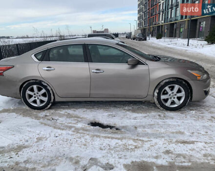 Бежевый Ниссан Альтима, объемом двигателя 2.49 л и пробегом 232 тыс. км за 8200 $, фото 4 на Automoto.ua