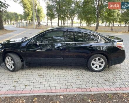 Чорний Ніссан Альтіма, об'ємом двигуна 0 л та пробігом 207 тис. км за 6500 $, фото 2 на Automoto.ua