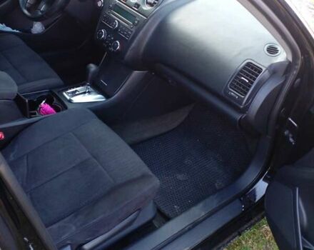 Чорний Ніссан Альтіма, об'ємом двигуна 2.49 л та пробігом 180 тис. км за 7000 $, фото 5 на Automoto.ua