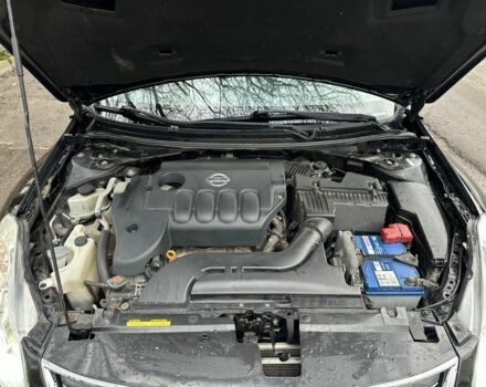 Чорний Ніссан Альтіма, об'ємом двигуна 2.5 л та пробігом 180 тис. км за 6500 $, фото 11 на Automoto.ua