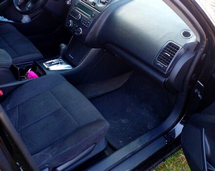 Чорний Ніссан Альтіма, об'ємом двигуна 2.5 л та пробігом 180 тис. км за 7000 $, фото 8 на Automoto.ua