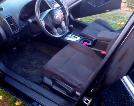 Чорний Ніссан Альтіма, об'ємом двигуна 2.5 л та пробігом 180 тис. км за 7000 $, фото 5 на Automoto.ua