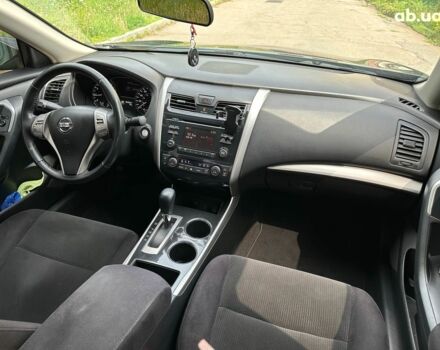 Чорний Ніссан Альтіма, об'ємом двигуна 2.5 л та пробігом 180 тис. км за 9490 $, фото 13 на Automoto.ua