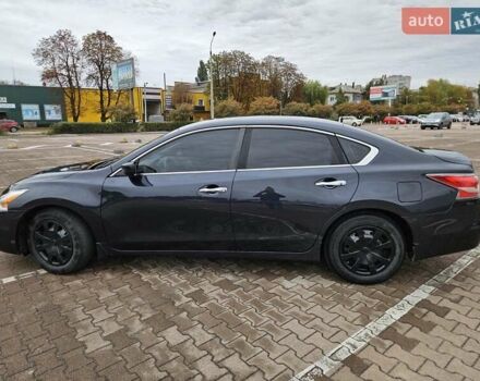 Чорний Ніссан Альтіма, об'ємом двигуна 2.49 л та пробігом 183 тис. км за 8150 $, фото 7 на Automoto.ua