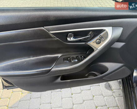 Черный Ниссан Альтима, объемом двигателя 2.49 л и пробегом 280 тыс. км за 8399 $, фото 8 на Automoto.ua