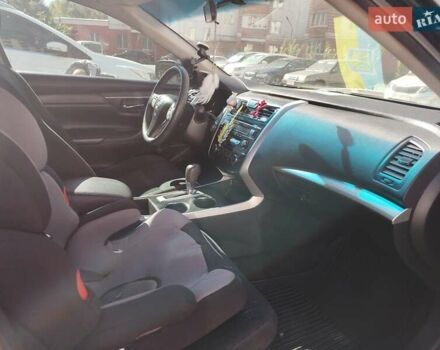 Черный Ниссан Альтима, объемом двигателя 2.5 л и пробегом 160 тыс. км за 9500 $, фото 3 на Automoto.ua