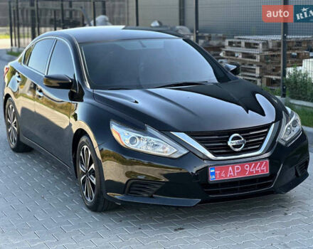 Чорний Ніссан Альтіма, об'ємом двигуна 2.5 л та пробігом 220 тис. км за 9500 $, фото 6 на Automoto.ua