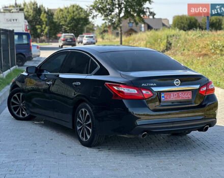 Чорний Ніссан Альтіма, об'ємом двигуна 2.5 л та пробігом 220 тис. км за 9500 $, фото 2 на Automoto.ua