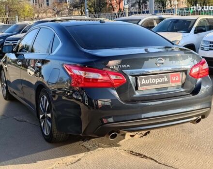 Чорний Ніссан Альтіма, об'ємом двигуна 2.5 л та пробігом 177 тис. км за 10690 $, фото 4 на Automoto.ua