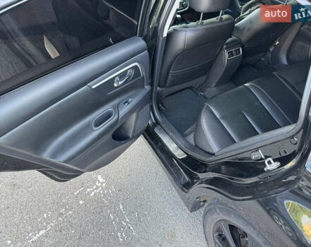 Черный Ниссан Альтима, объемом двигателя 2.49 л и пробегом 226 тыс. км за 10800 $, фото 17 на Automoto.ua