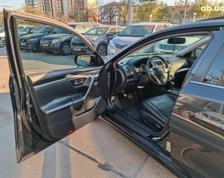 Чорний Ніссан Альтіма, об'ємом двигуна 2.5 л та пробігом 177 тис. км за 10690 $, фото 14 на Automoto.ua