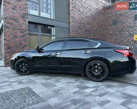 Черный Ниссан Альтима, объемом двигателя 2.49 л и пробегом 226 тыс. км за 10800 $, фото 9 на Automoto.ua