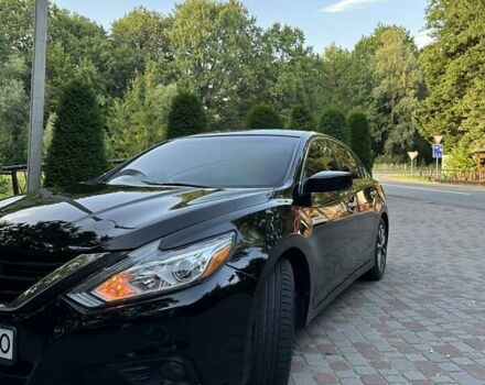 Черный Ниссан Альтима, объемом двигателя 2.49 л и пробегом 145 тыс. км за 12500 $, фото 18 на Automoto.ua