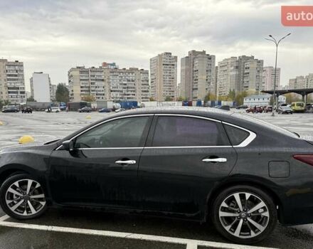 Черный Ниссан Альтима, объемом двигателя 2.49 л и пробегом 162 тыс. км за 13400 $, фото 6 на Automoto.ua